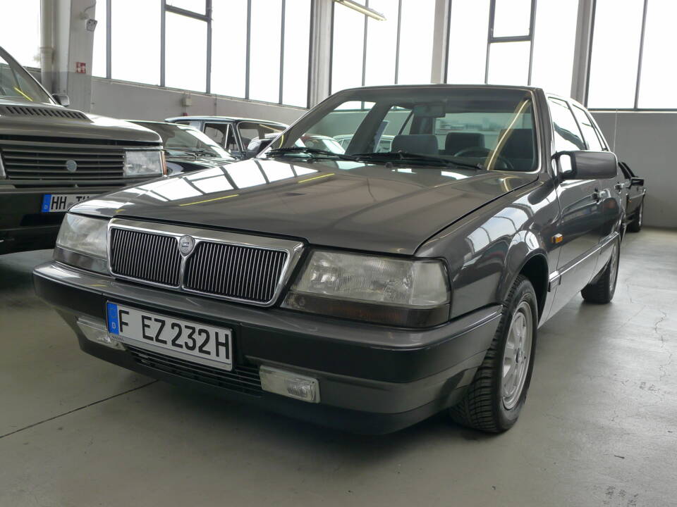 Immagine 30/32 di Lancia Thema I.E. (1991)