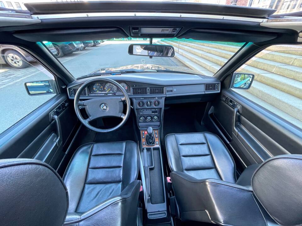 Bild 5/20 von Mercedes-Benz 190 E 2.5-16 Evolution I (1989)