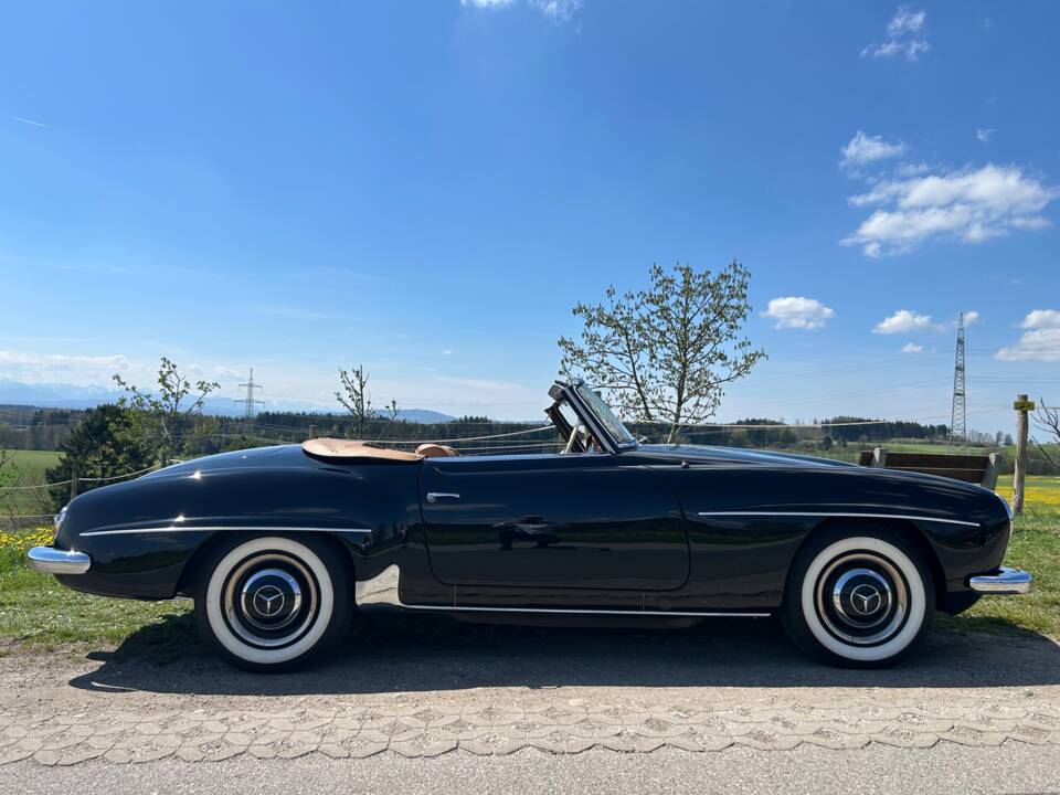 Image 4/53 of Mercedes-Benz 190 SL (1956)