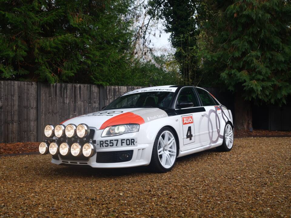 Bild 21/48 von Audi RS4 (2007)