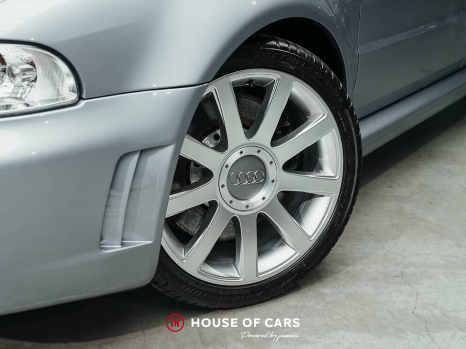 Image 11/25 de Audi RS4 Avant (2001)