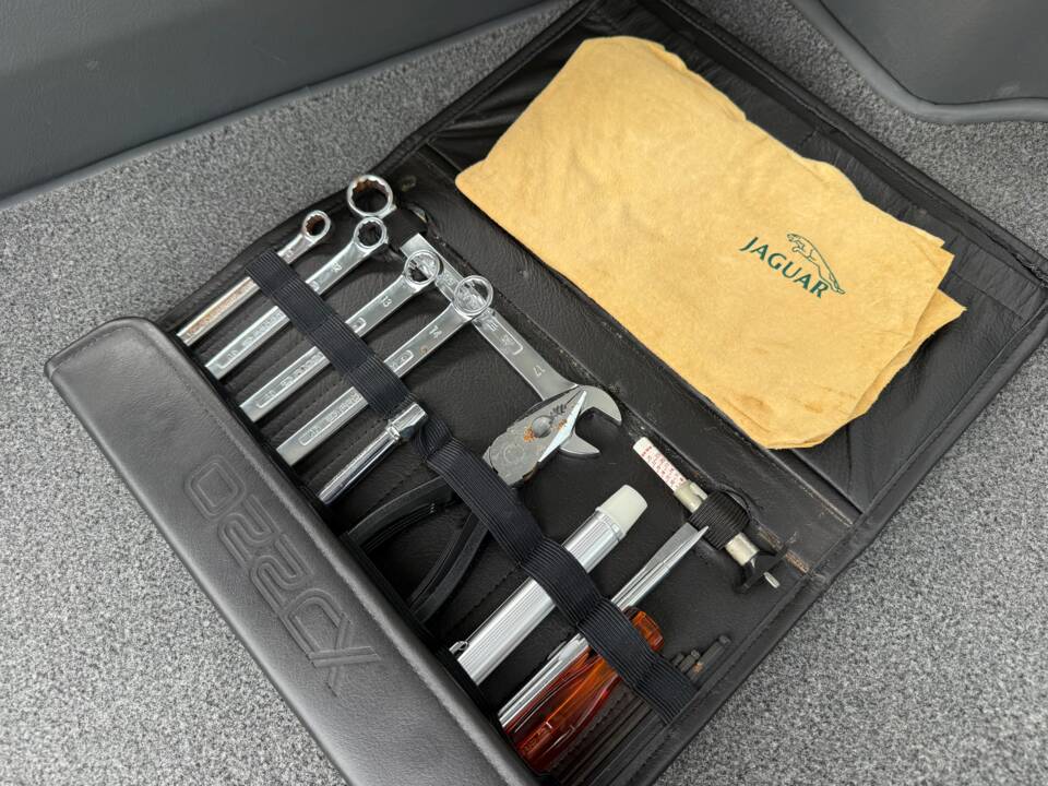 Bild 26/55 von Jaguar XJ 220 (1993)