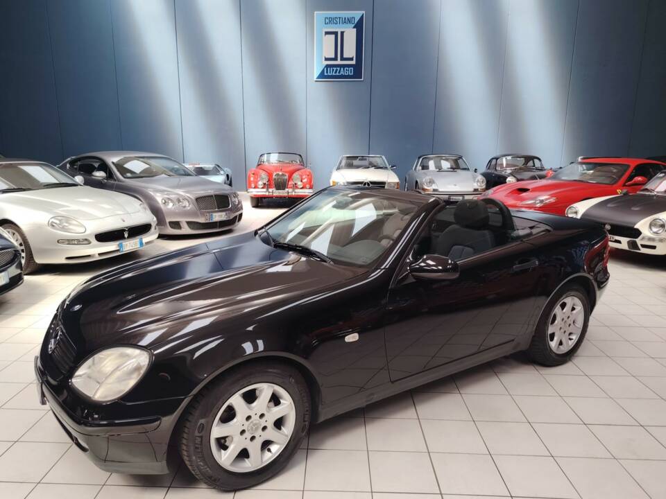 Bild 3/46 von Mercedes-Benz SLK 200 (2000)