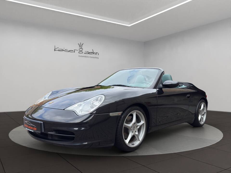 Image 1/23 de Porsche 911 Carrera (2002)