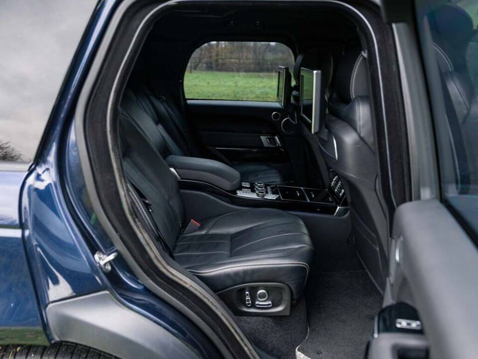 Image 20/38 of Land Rover Range Rover V8 SV Autobiography (2016)