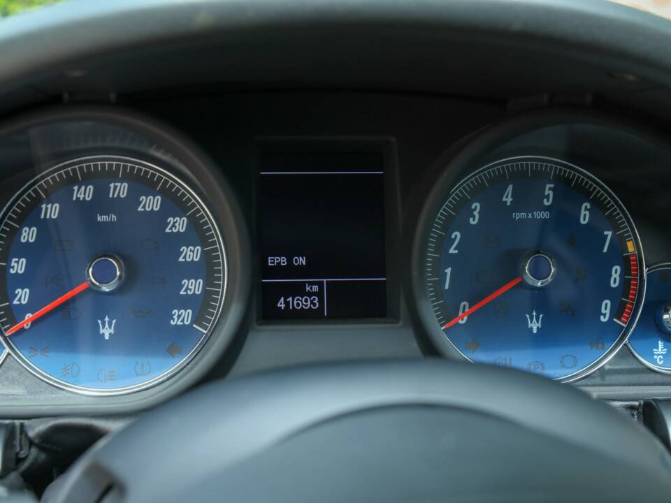 Image 28/50 of Maserati GranTurismo S (2008)