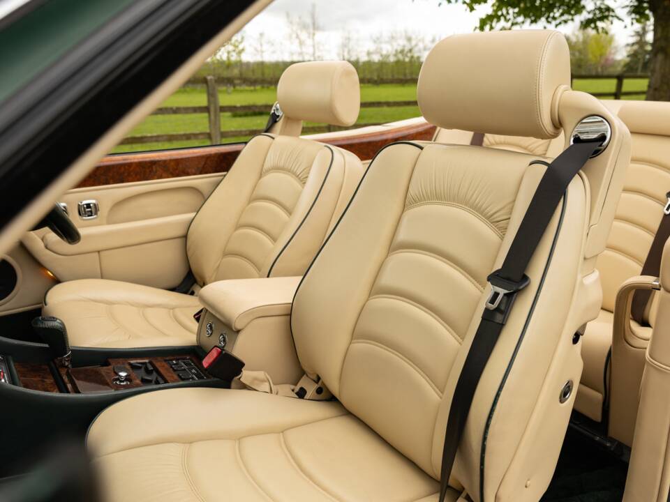 Bild 16/26 von Bentley Azure Mulliner (1999)