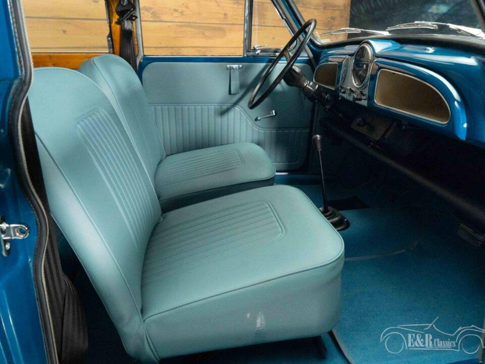 Image 9/19 of Morris Minor 1000 Traveller (1971)