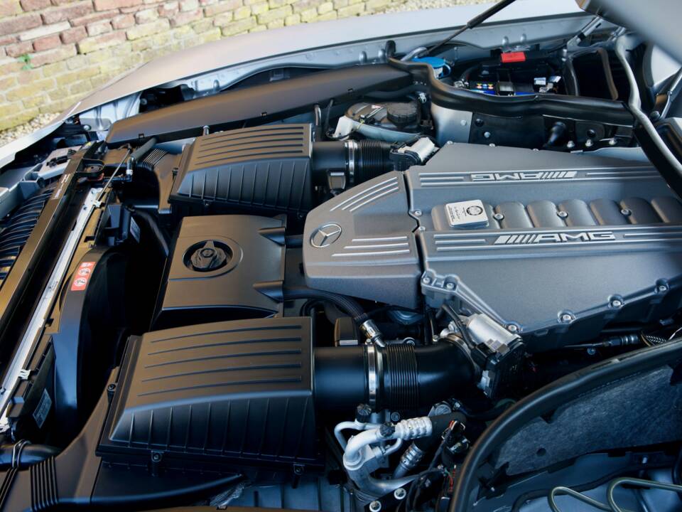 Image 48/50 de Mercedes-Benz SLS AMG (2011)