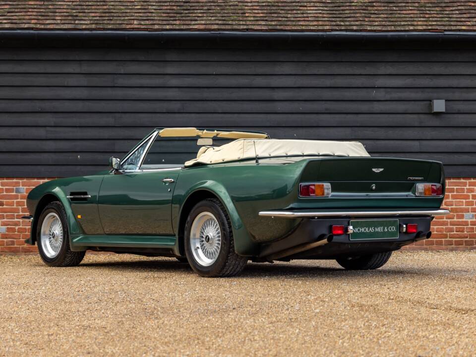 Bild 4/92 von Aston Martin V8 Volante X-Pack (1989)