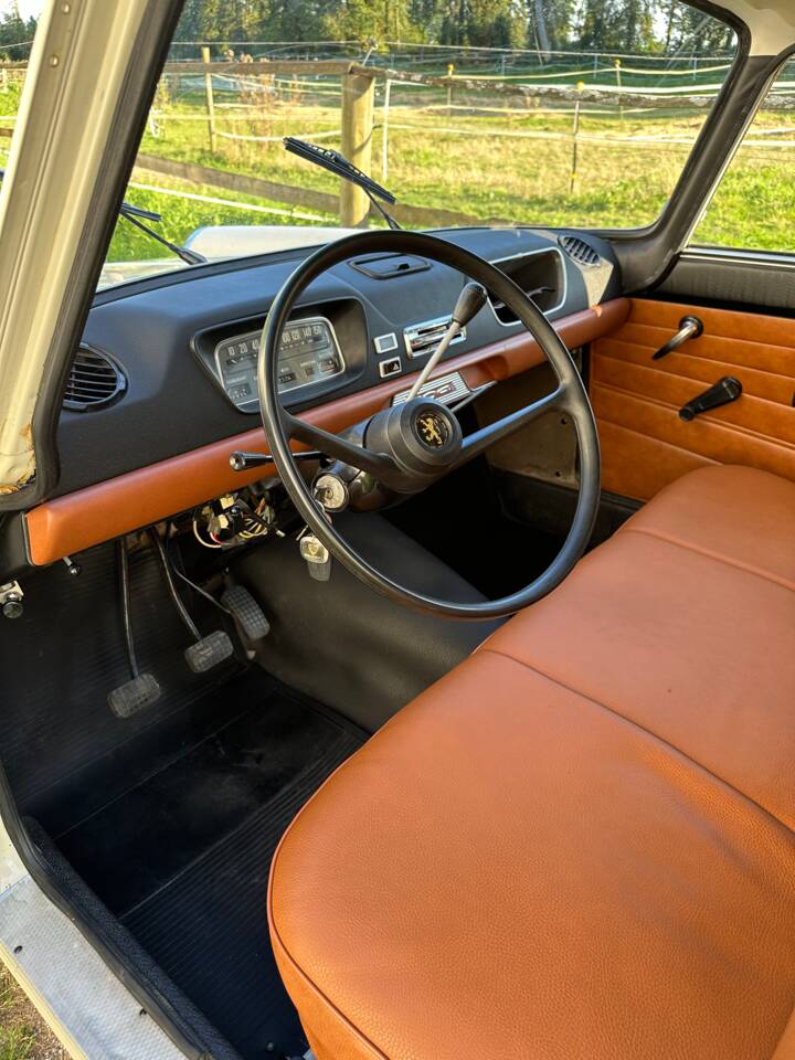 Immagine 13/19 di Peugeot 404 Camionnette Bâchée (1976)