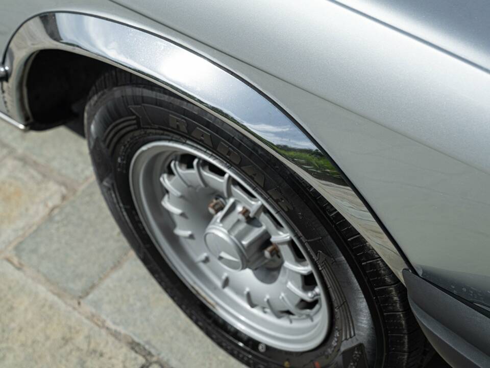 Image 15/50 de Mercedes-Benz 450 SL (1977)