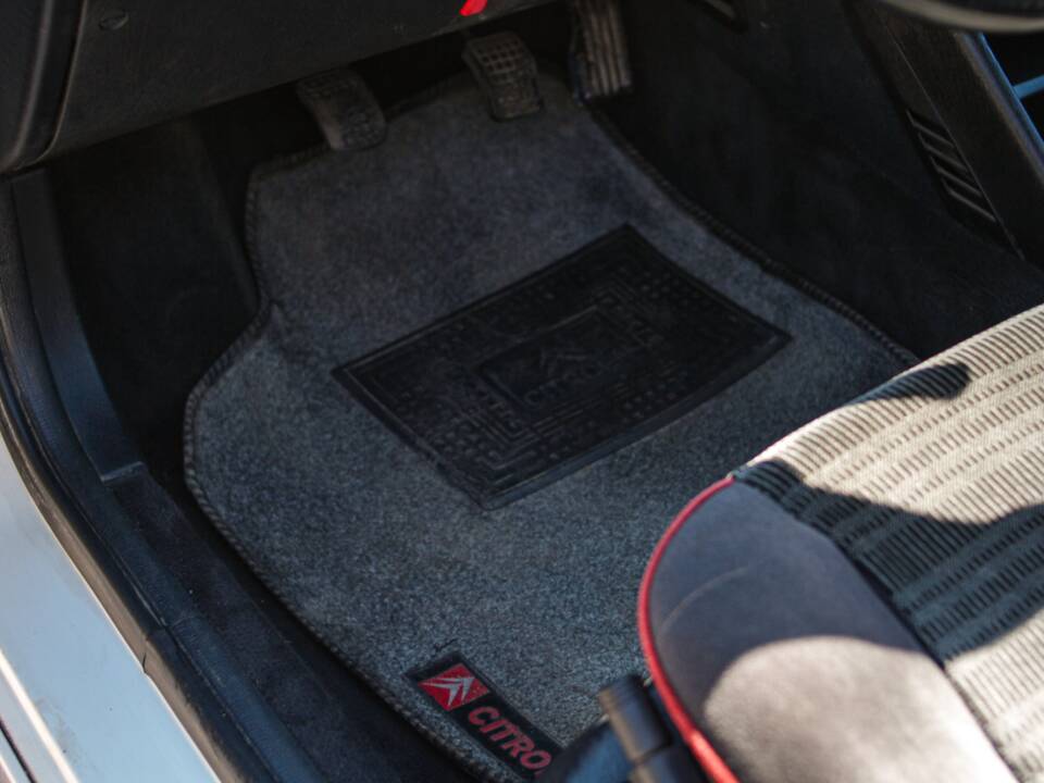 Bild 25/52 von Citroën ZX 2.0i 16v (1993)