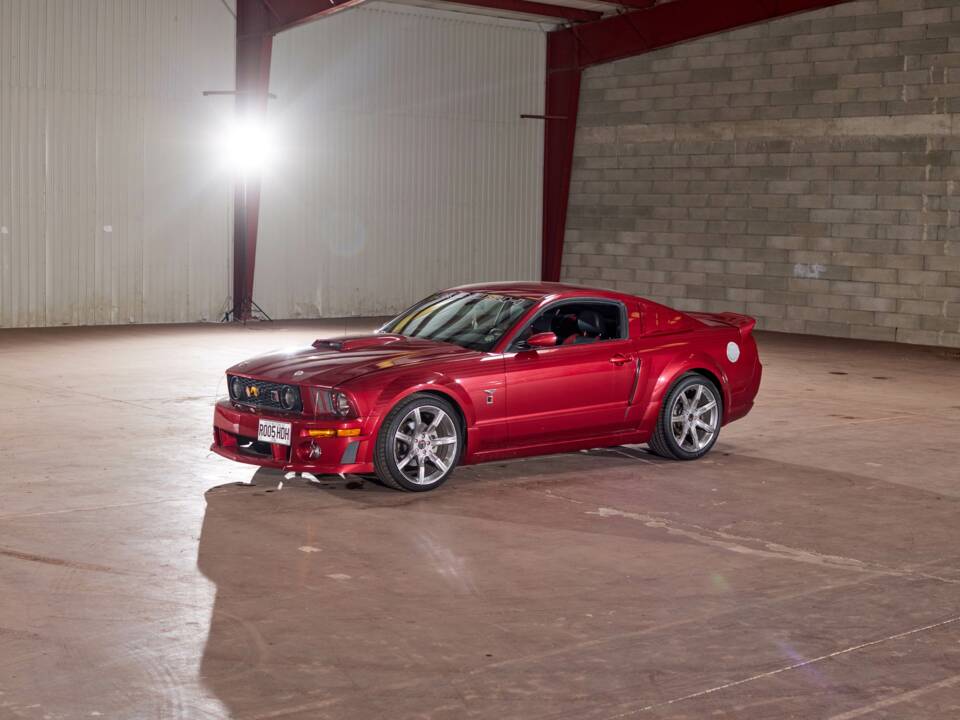 Image 14/68 of Ford Mustang GT (2005)