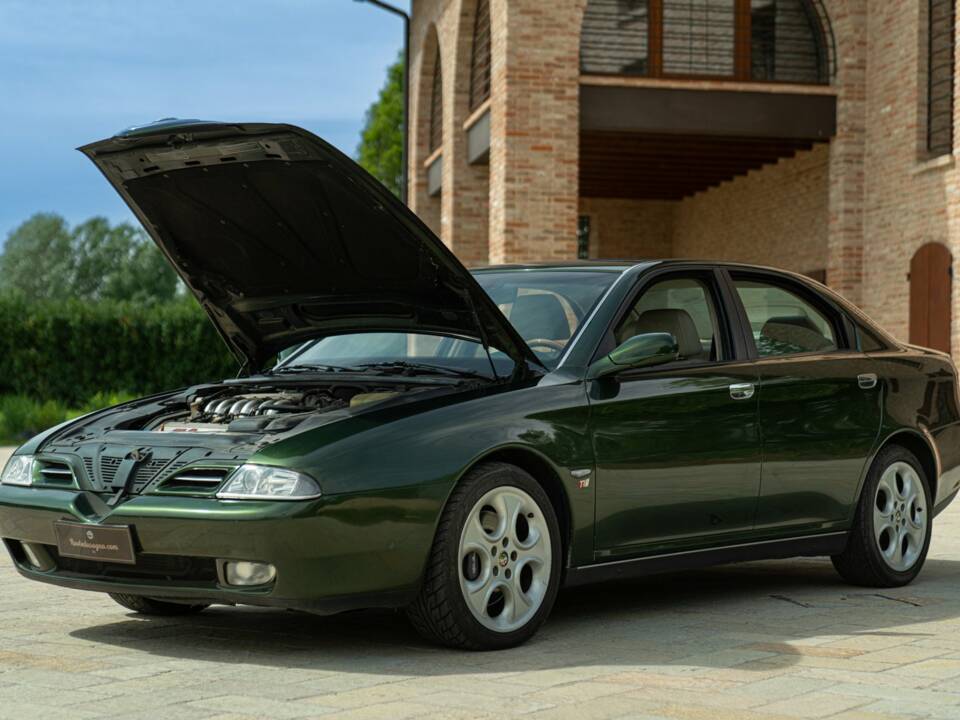 Afbeelding 42/50 van Alfa Romeo 166 3.0 V6 24V (1998)