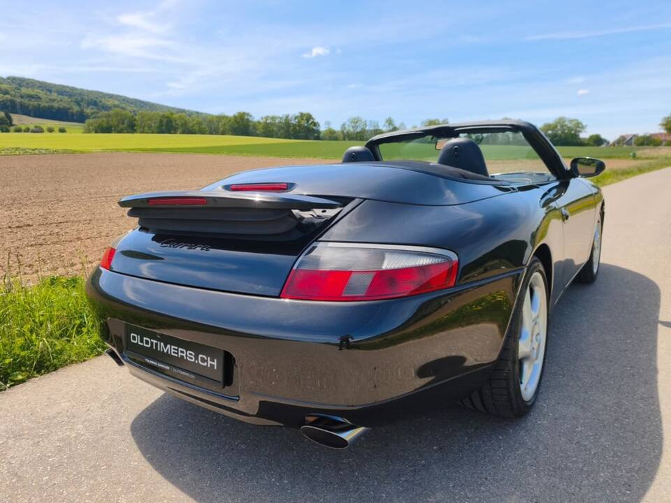 Bild 22/26 von Porsche 911 Carrera (2000)