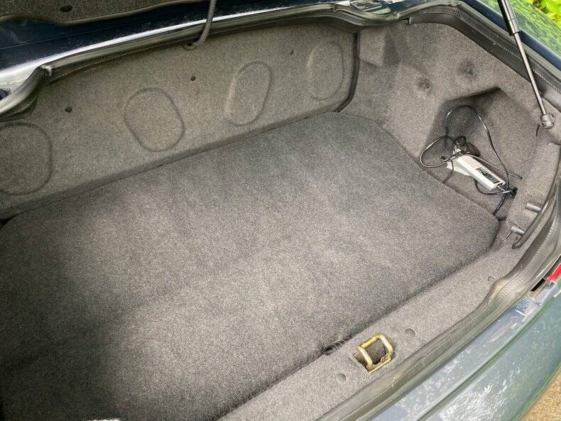 Image 34/50 of Aston Martin DB 7 Vantage Volante (2002)