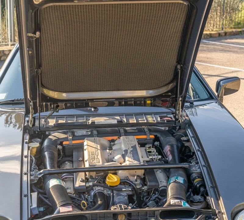 Image 26/30 of Porsche 928 S4 (1989)