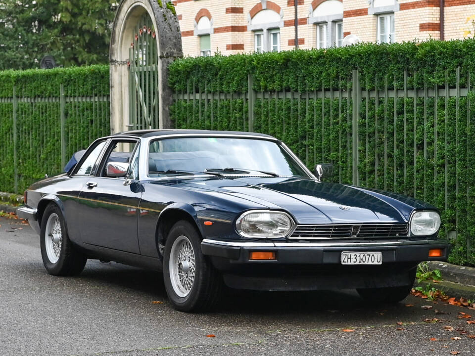 Image 6/28 of Jaguar XJ-SC H.E. (1987)