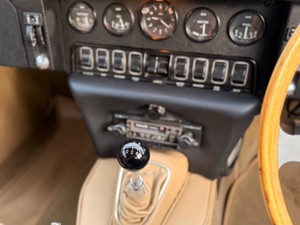 Bild 8/16 von Jaguar E-Type (1971)