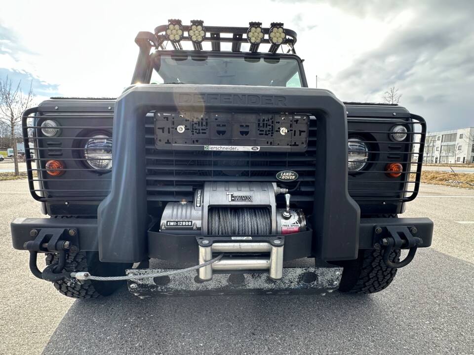 Bild 4/21 von Land Rover Defender 110 (2013)