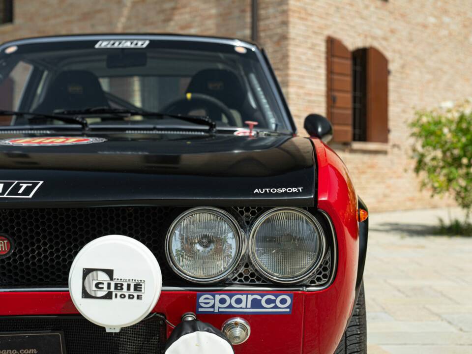 Bild 16/50 von FIAT 124 Sport Coupe (1971)
