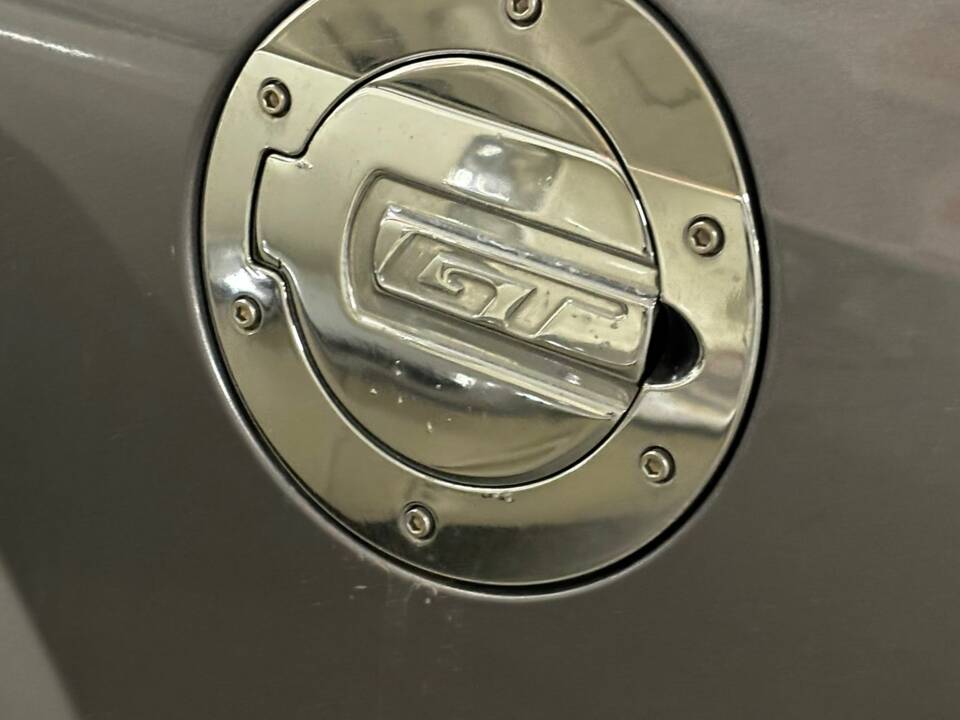 Image 25/60 of Ford Mustang GT (2005)