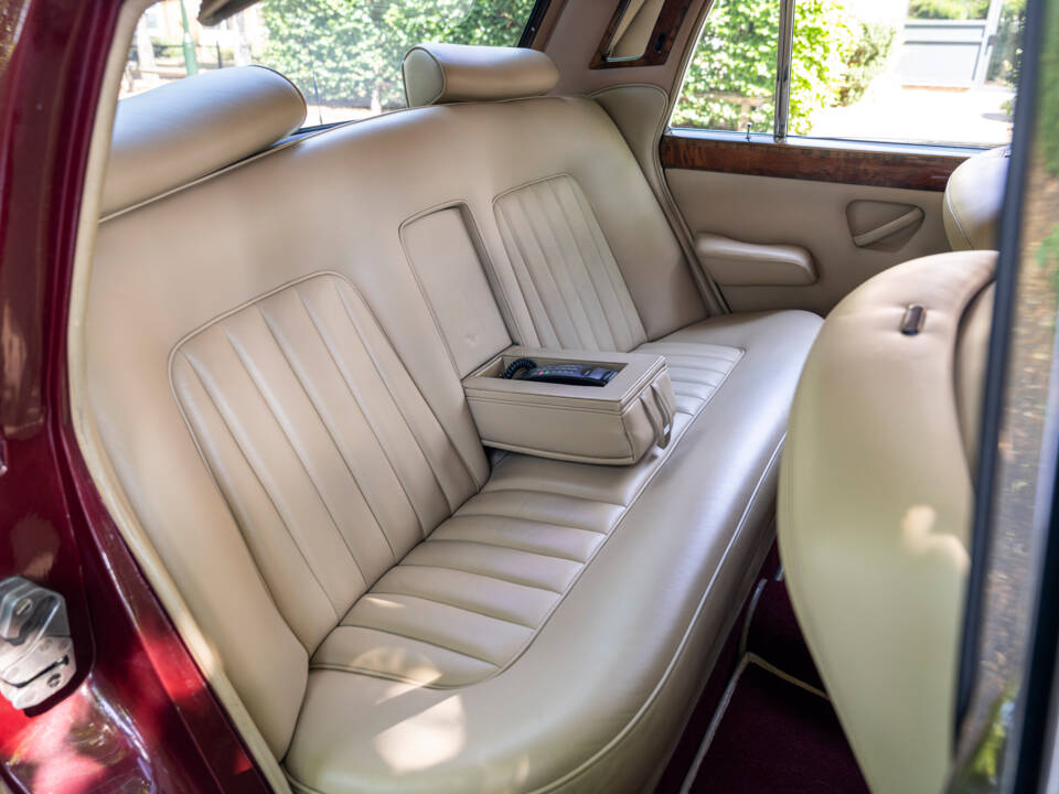 Bild 26/31 von Rolls-Royce Silver Shadow II (1978)