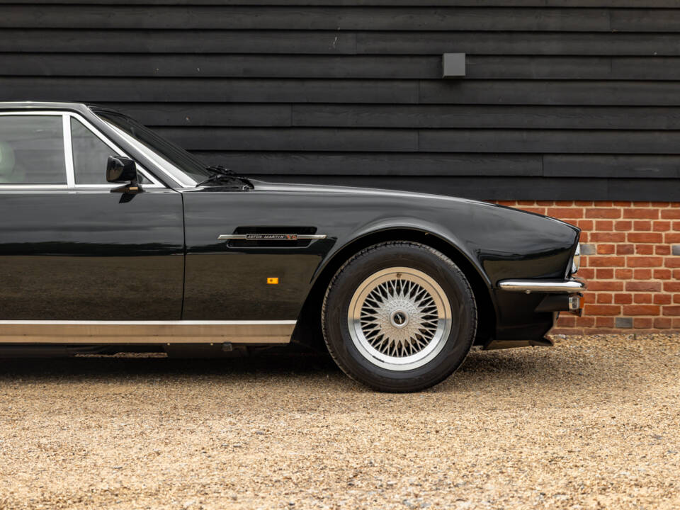 Bild 18/54 von Aston Martin V8 EFi (1987)