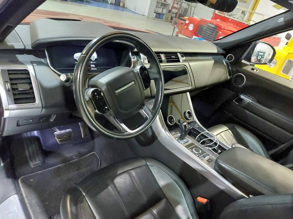 Immagine 13/19 di Land Rover Range Rover Sport Si4 (2018)