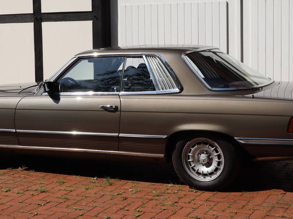 Image 14/59 of Mercedes-Benz 500 SLC (1980)