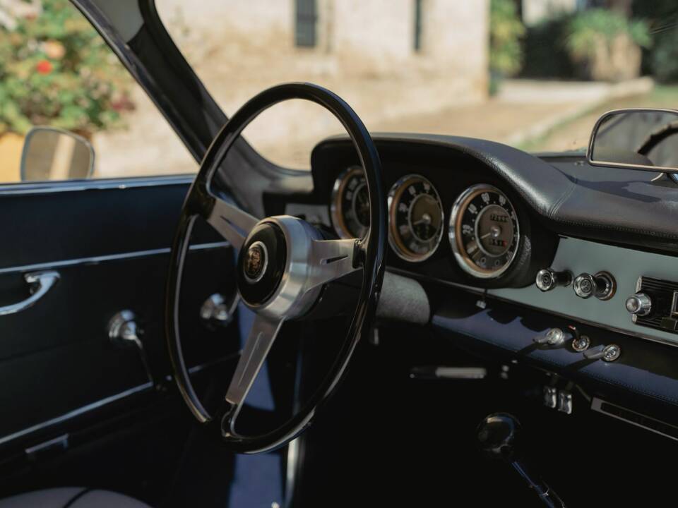 Image 9/16 of Alfa Romeo Giulia 1600 Sprint (1962)
