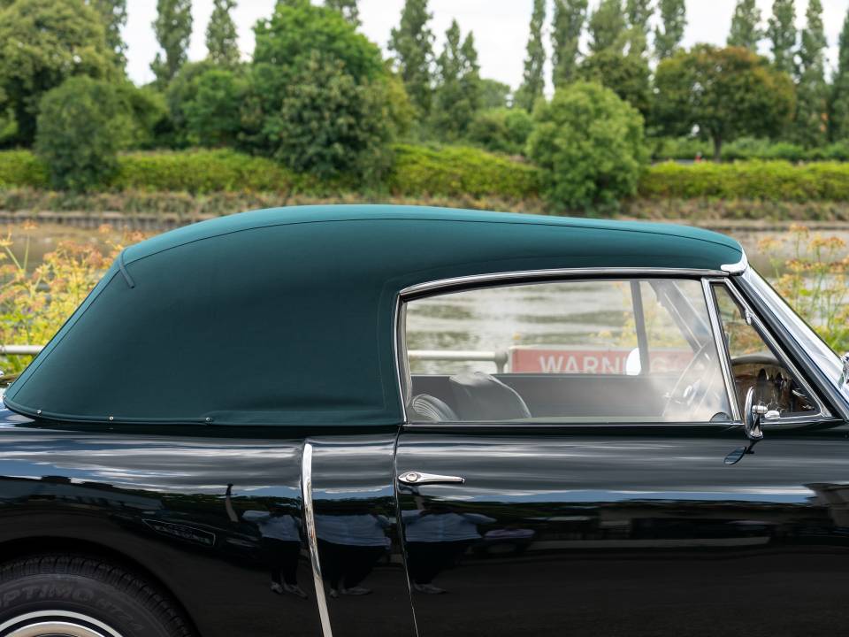 Image 11/37 of Bentley S 1 Continental DHC (1955)