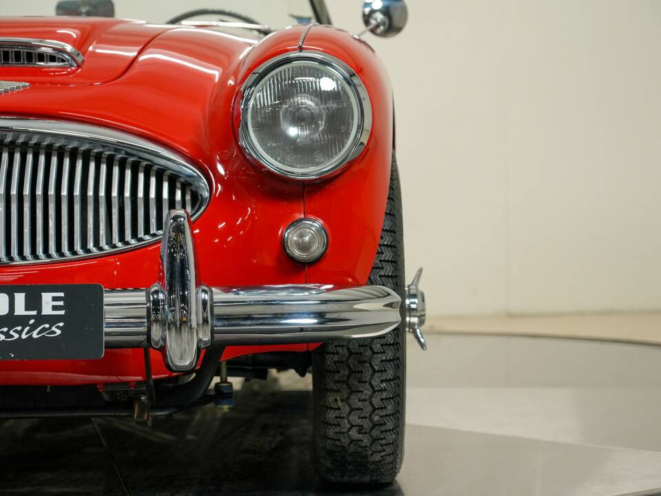 Image 19/43 of Austin-Healey 3000 Mk II (BJ7) (1963)
