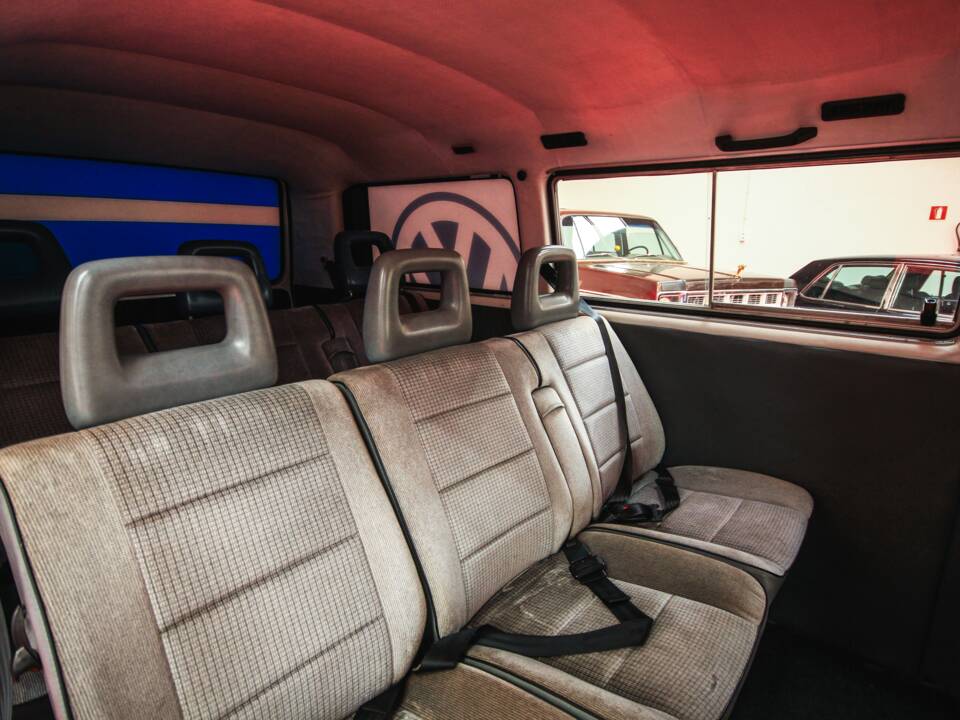 Bild 11/17 von Volkswagen T3 Kombi 1.9 (1989)