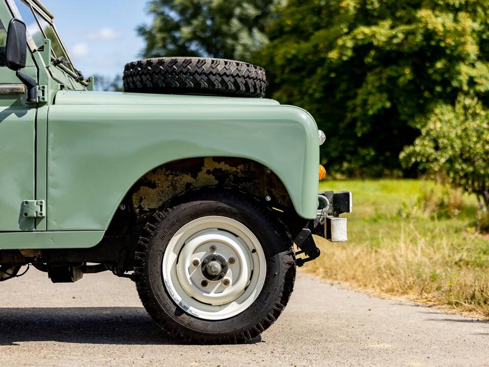 Image 29/50 of Land Rover 88 (1978)