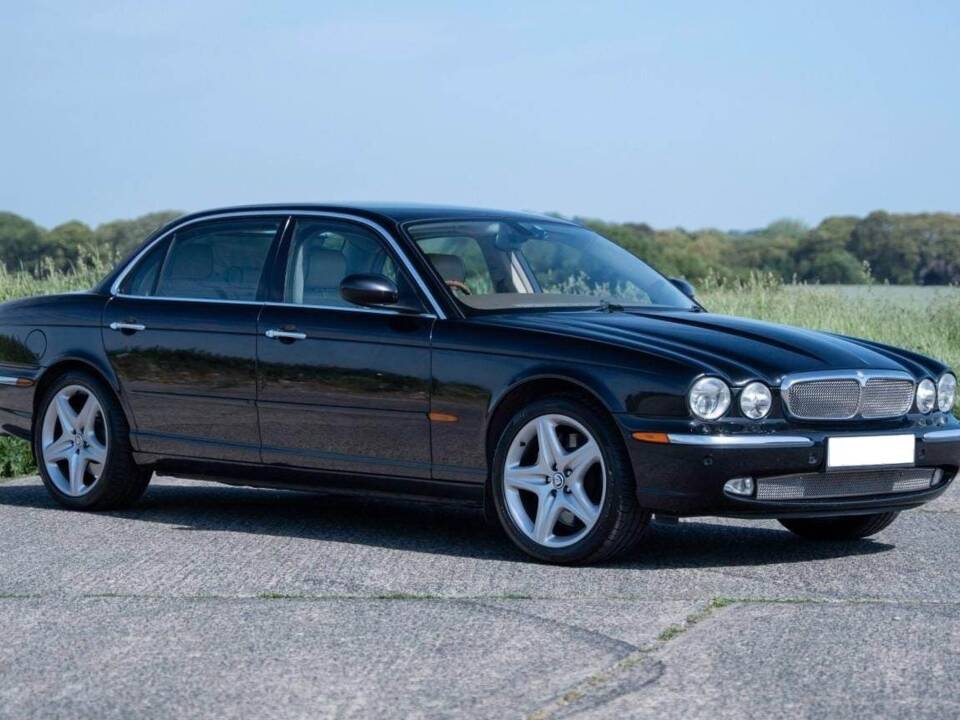 Bild 1/9 von Jaguar XJR Super V8 (2004)