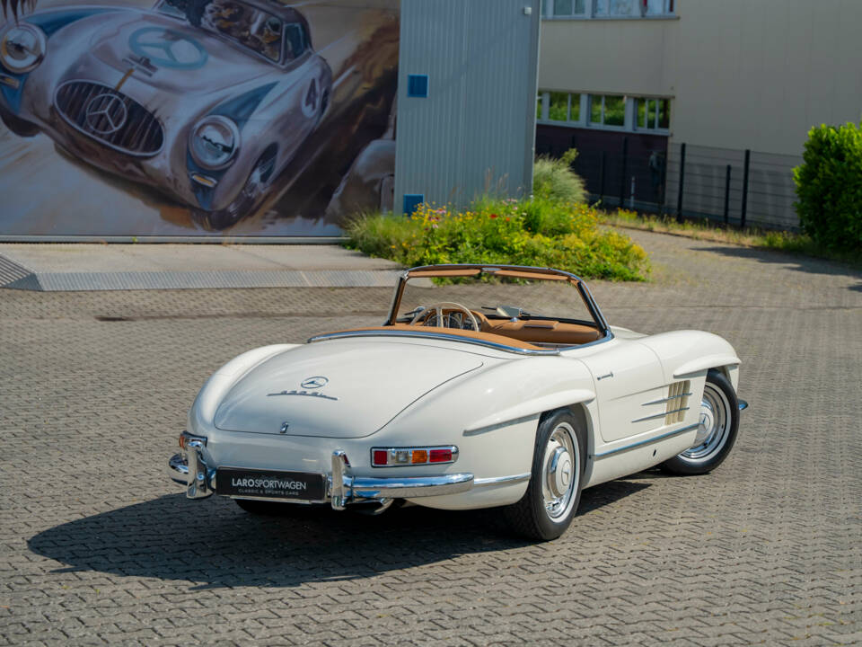 Immagine 10/38 di Mercedes-Benz 300 SL Roadster (1961)