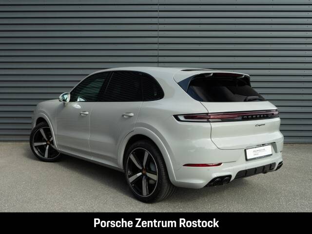 Obraz 22/33 pojazdu Porsche Cayenne E-Hybrid (1900)
