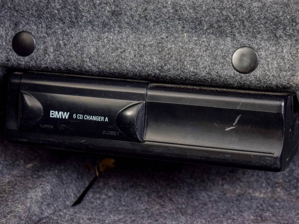 Bild 35/50 von BMW Z3 2.0 (2000)