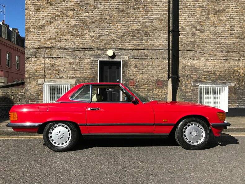 Image 23/38 of Mercedes-Benz 300 SL (1987)