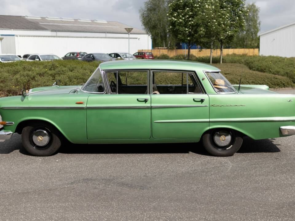 Immagine 4/58 di Opel Kapitän 2,6 (1962)
