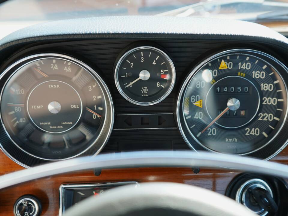 Bild 37/50 von Mercedes-Benz 300 SEL 6.3 (1972)