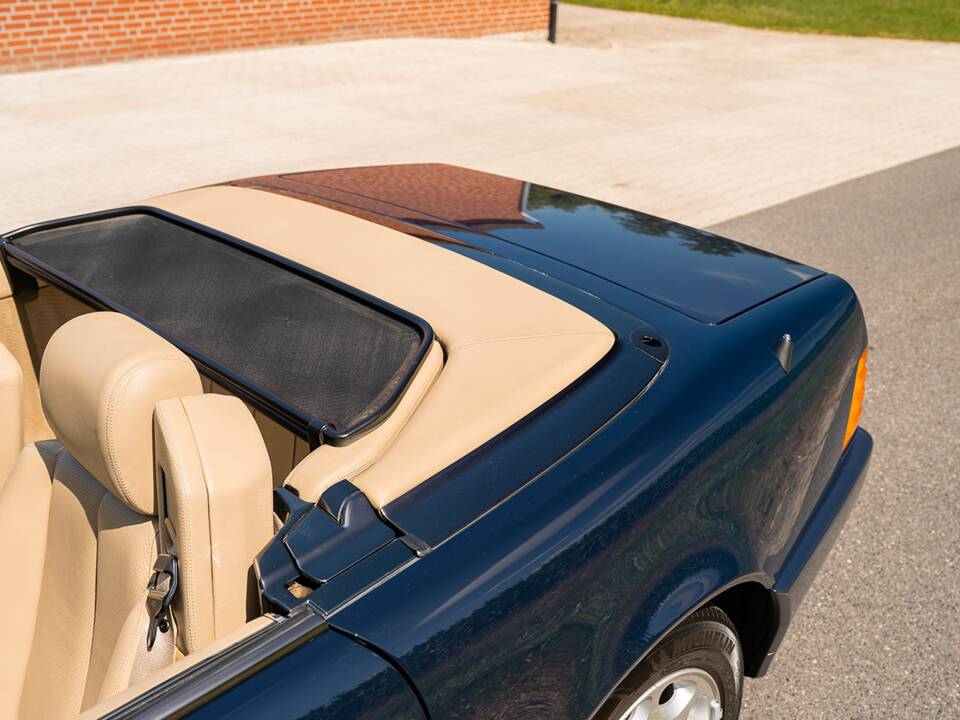 Image 14/44 de Mercedes-Benz 500 SL (1990)