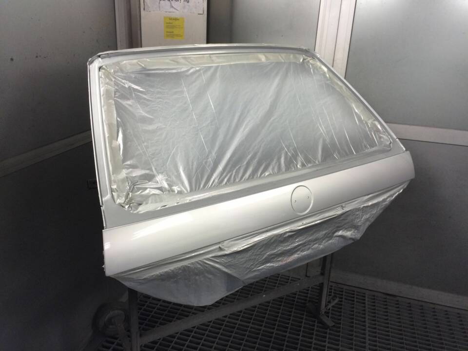 Immagine 44/50 di BMW 325i Touring (1992)