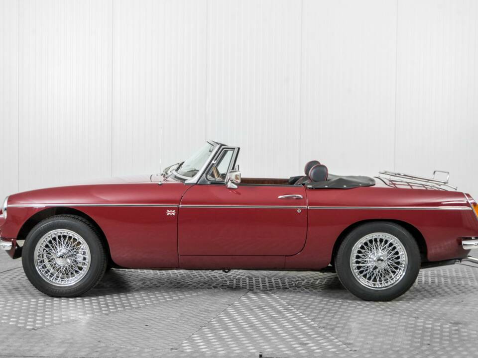 Image 9/50 de MG MGB (1979)