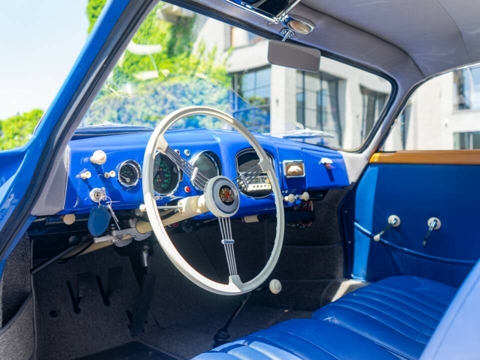 Immagine 11/53 di Porsche 356 1300 (1952)