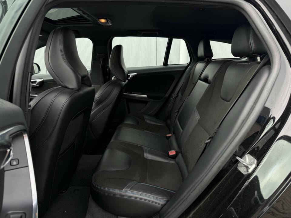 Obraz 14/40 pojazdu Volvo V60 Polestar (2017)