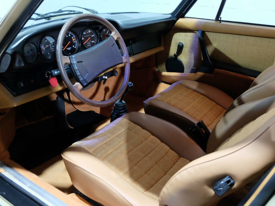 Bild 4/35 von Porsche 911 2.7 S (1975)