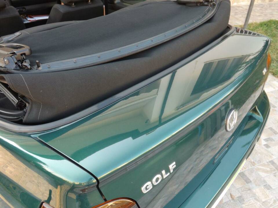 Image 41/50 of Volkswagen Golf III Cabrio 1.6 (1998)